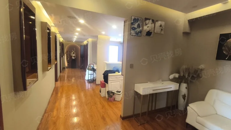 China Eastern International - View 2