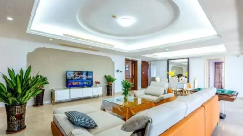 Half Mountain Peninsula Central Sea View Boulevard - View 1