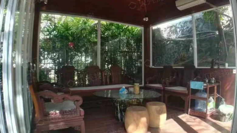 Emperor View Manor - View 8