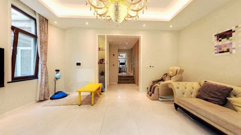 Arcadia Manor - View 2