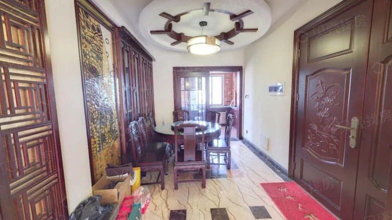 Fontainebleau - View 2