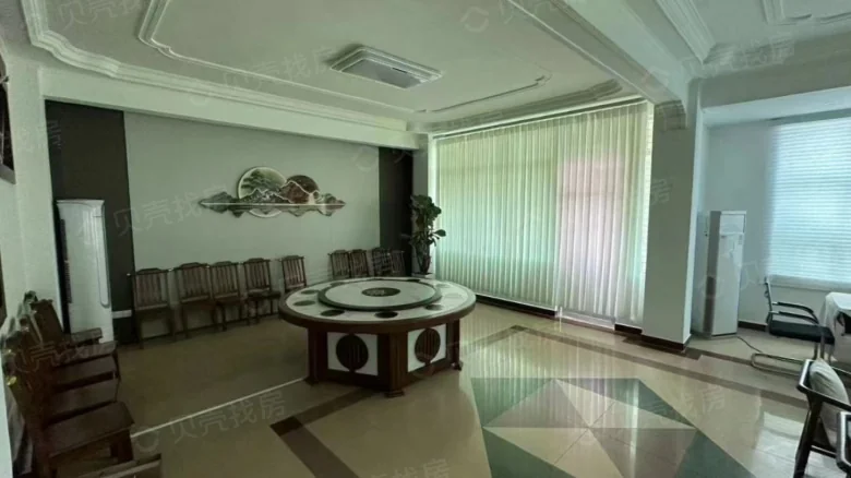 Royal Garden - View 8