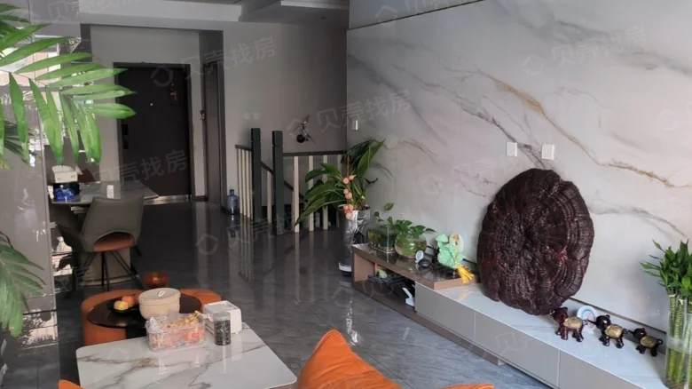 Buckingham Palace - View 1