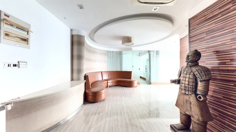 Yangtze One - View 3