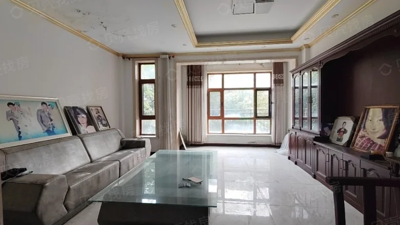 Tianmao Lake Windsor Garden - View 1