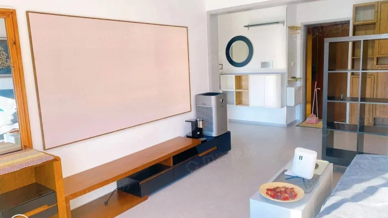 Wanke Bailvt Yuehu Lake - View 1