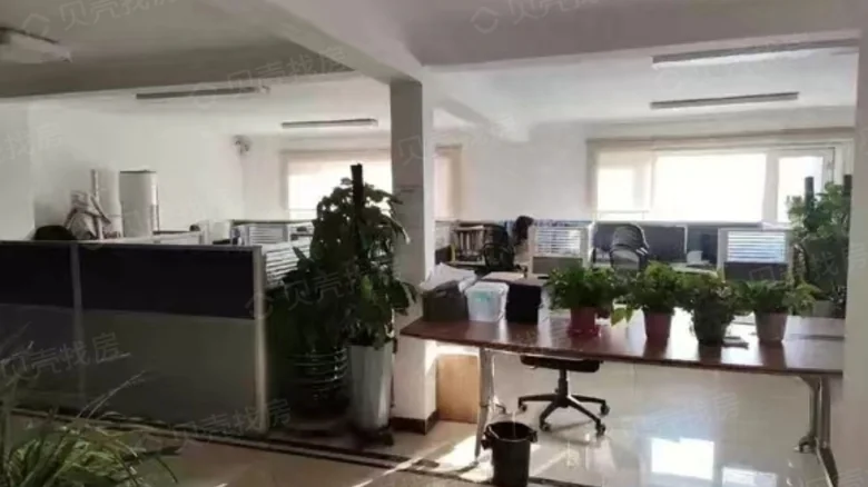 Maker Tower - View 2