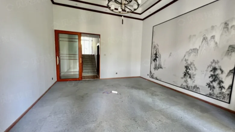 Dianchi Spring FiveCompound Courtyard - View 6