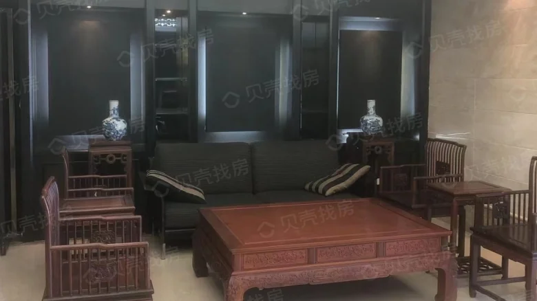 New Yangtze International - View 3