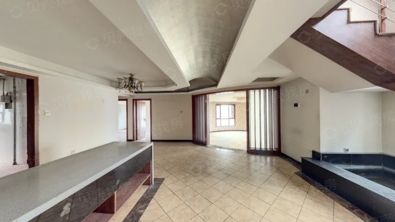 Renecheng International - View 4