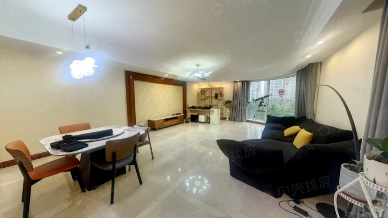 Palm Springs International Apartment - View 2