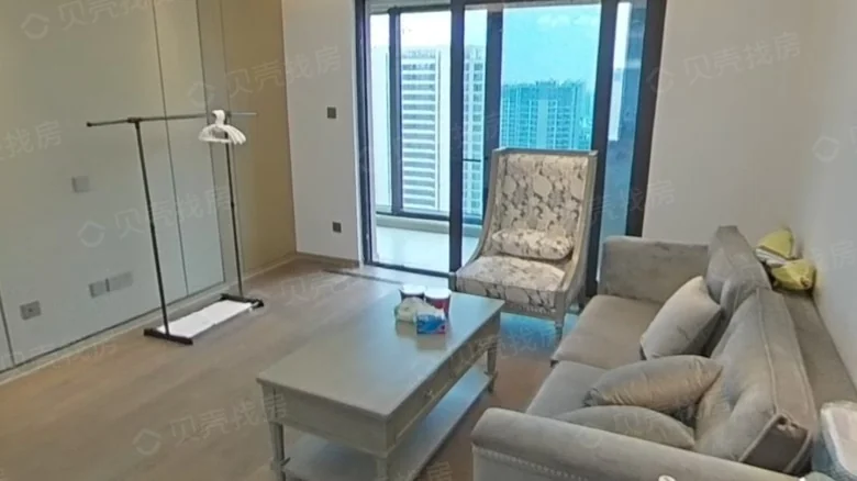 Haiшу Jinmao Mansion - View 3