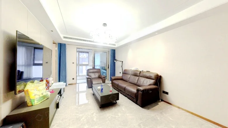 Violet Court Manor - View 1