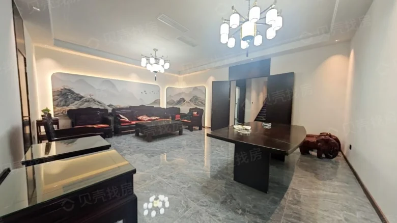 Shun City Commercial Street - View 3