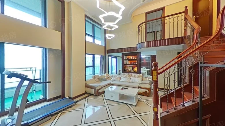 Junshang Golden Seat - View 2