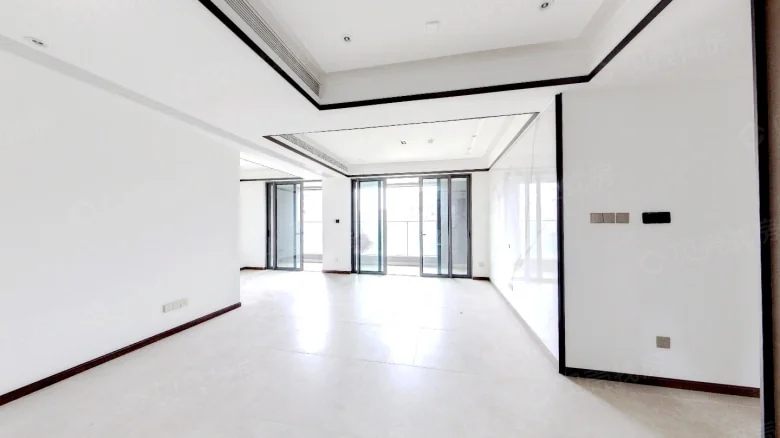 Pandi Center - View 1