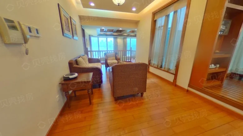 Silver Lake Villa Phase III - View 4