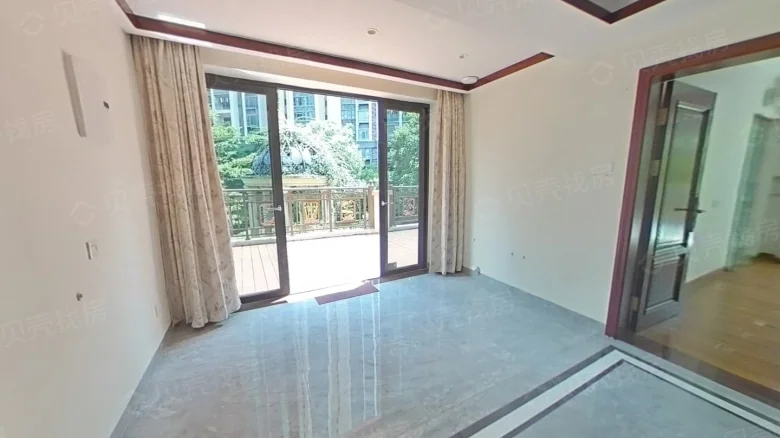 Excellence Azure Mountain - View 1