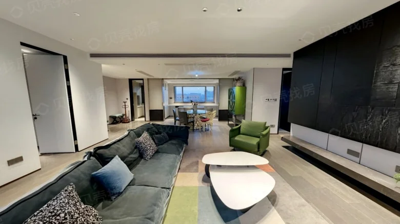 Renecheng Lakefront Century - View 4