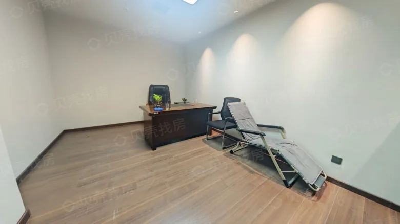 Shun City Commercial Street - View 5