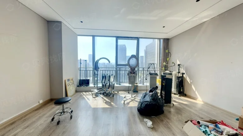 Greenland Shandong Guojin Center (Super Tall Building + Apartments) - View 2