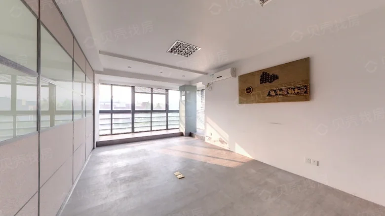 Donghu Business Apartment - View 1