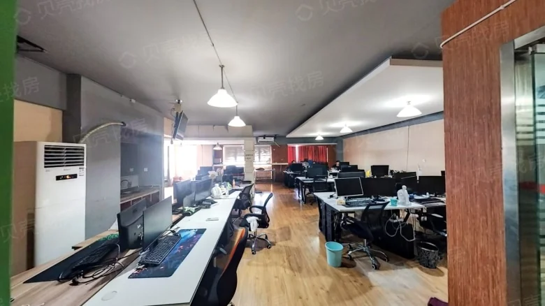 Hongsheng Tower - View 1