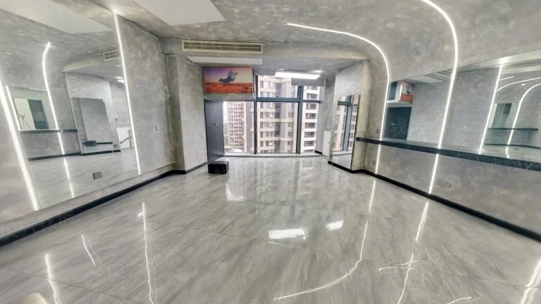 Hilton Residence - View 1