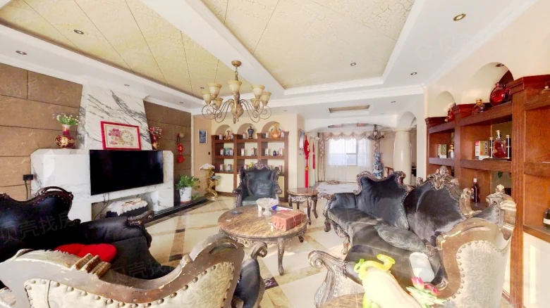 Lustrous Garden Residence - View 2