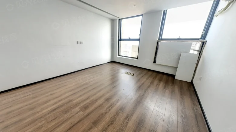 Tongxiang Dede Center - View 1