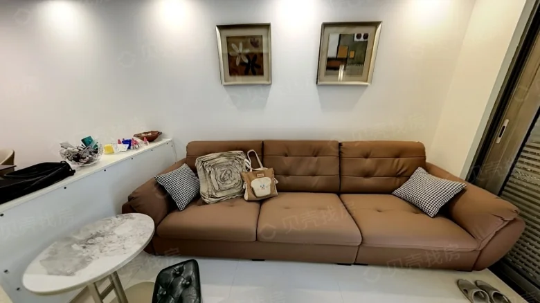 Poly Spring Court - View 2