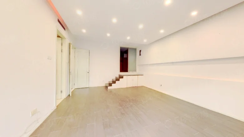 Golf Green Court CLASS - View 5