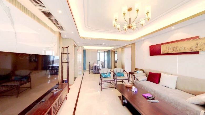 Elegant View Bay - View 1