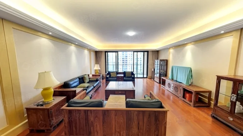 Riviera Bay Renaissance - View 2