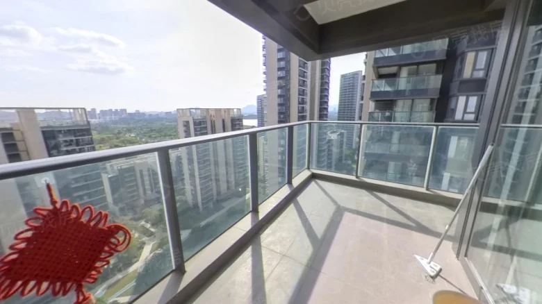 Shenzhen YueSong Lake Cloud City - View 4