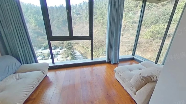 Yanzi Terrace - View 1