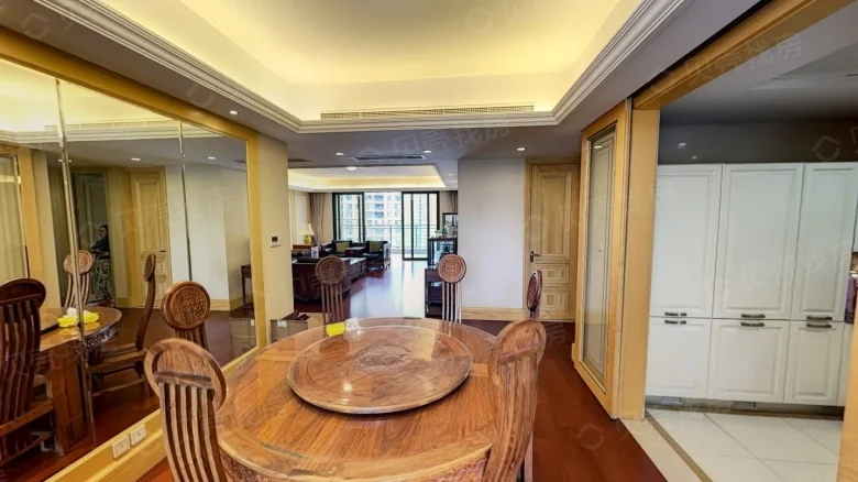 Riviera Bay Renaissance - View 4