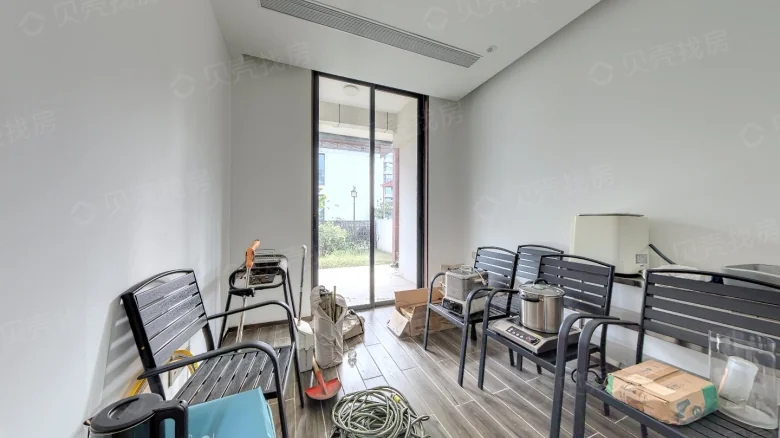 Ruyun · Sea Blue Mansion - View 1