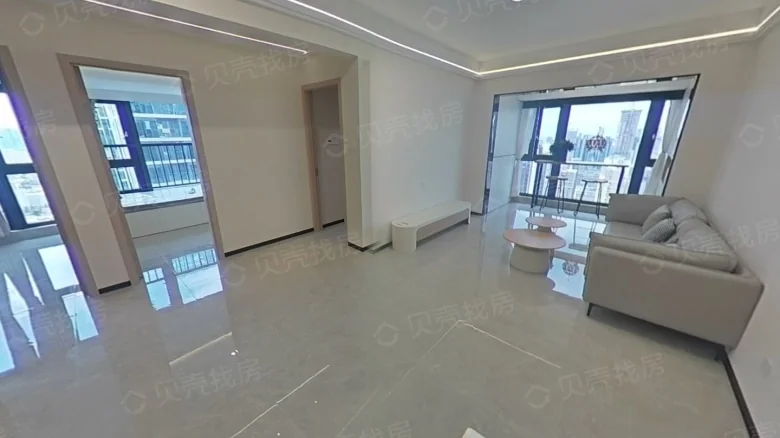 Seal Jade Peak Courtyard - View 1