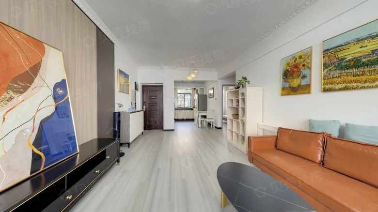 Recruit Eminent Scholar Garden - View 1