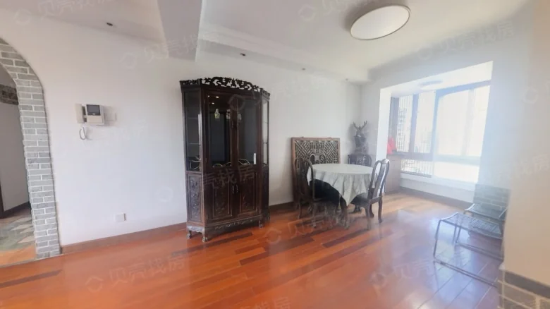 Baihua Apartment - View 2