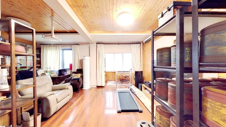 Qinlan Elegance Residence - View 1