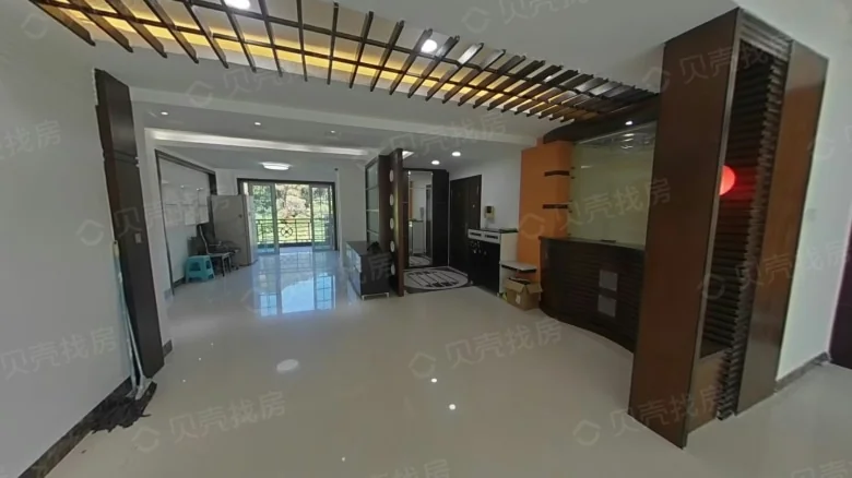 Huá Yuè Shān Zhuāng - View 2