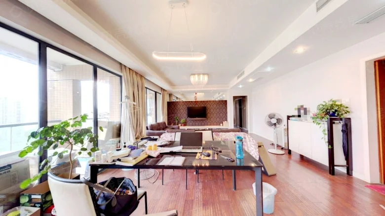 Riverfront Golden Home Residence - View 1