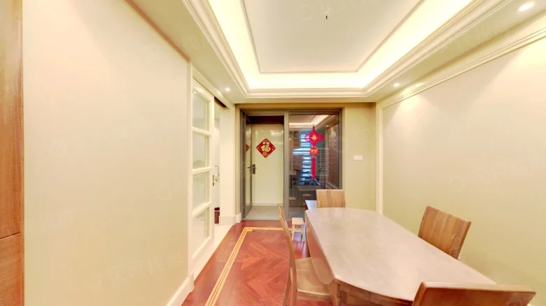 Government One Plaza - View 1