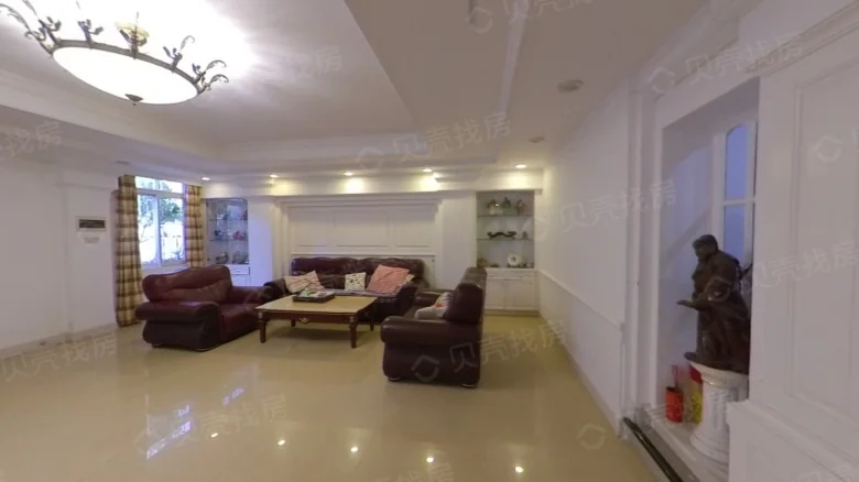 Lakeside Garden - View 1