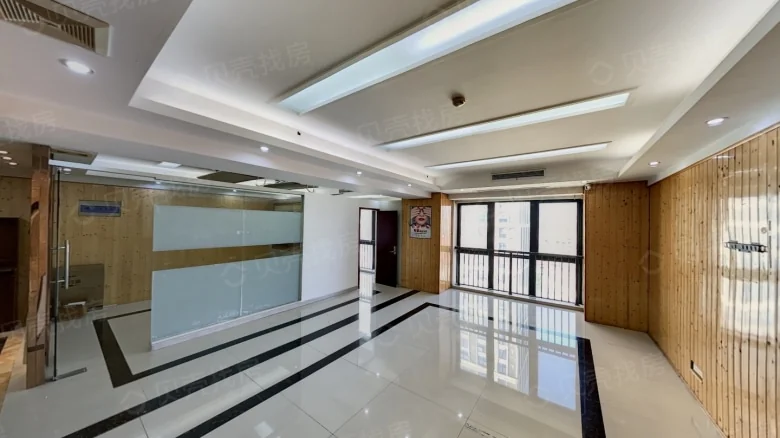 Huishan Wanda Commercial Square - View 1