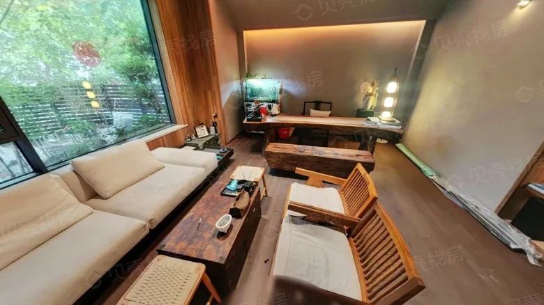 Cui Zhu Yuan C Quarters - View 1