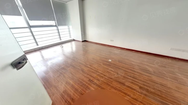 Lichai Building - View 1