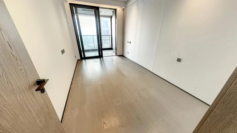 Payzhou Yue - View 1